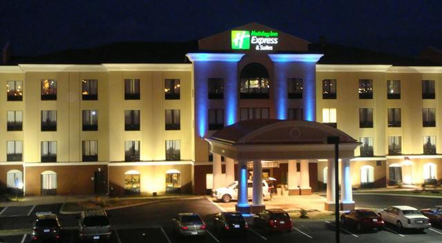 Holiday Inn Express Hotel & Suites Newport South By Ihg Exterior foto